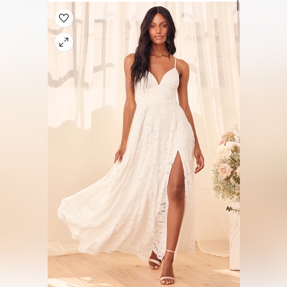 Essence of Love White Lace Sleeveless Maxi Dress size large never worn Lulus